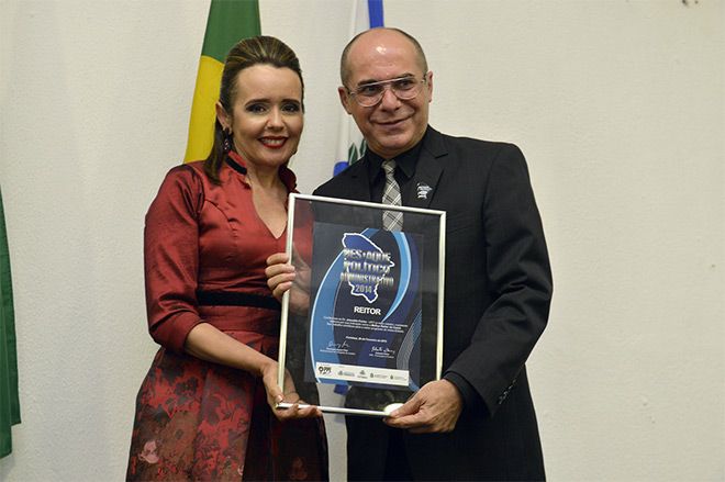 reitor-jesualdo-farias-ufc-homenageado
