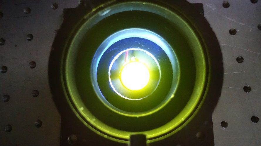 Avances para una nueva generación de LEDs basada en proteínas fluorescentes producidas por bacterias - UNIOVI