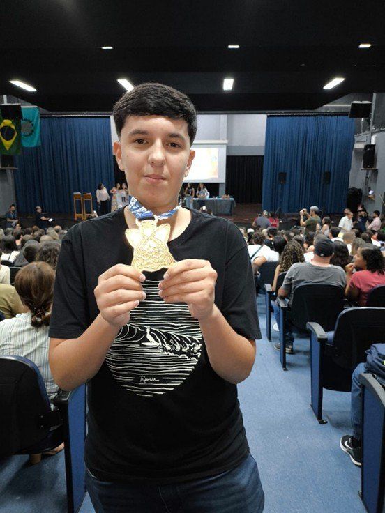 Estudante do CTUR conquista medalha de ouro na Olimpíada Brasileira de Química (OBQ) - UFRRJ