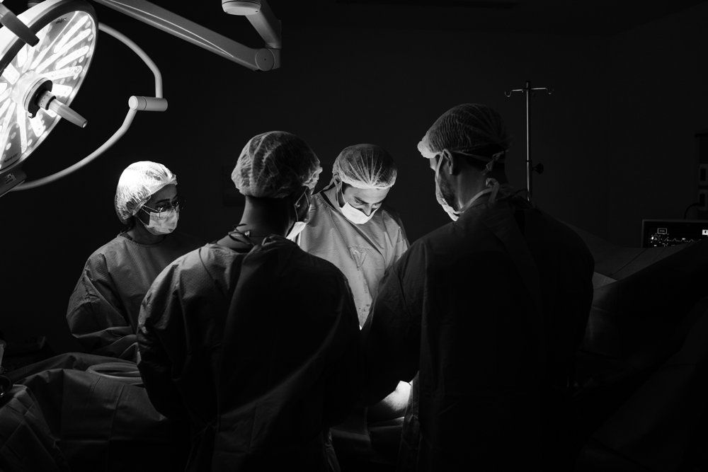 Riscos de parada cardíaca e de morte em cirurgias no Hospital das Clínicas da Faculdade de Medicina de Botucatu caíram 55% em 18 anos - UNESP